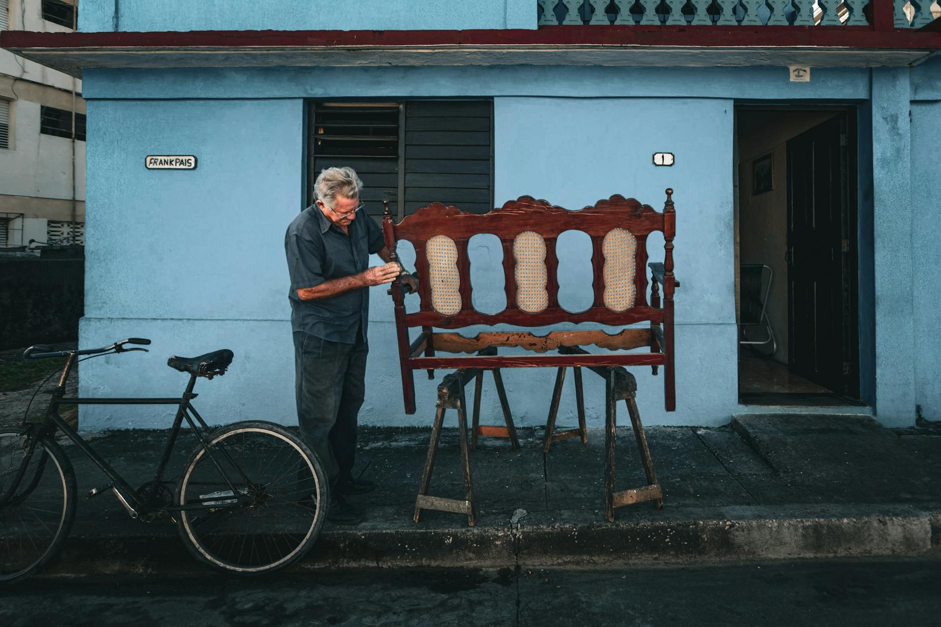 15 Creative Upcycled Furniture Ideas That’ll Transform Your Home (Warning: #12 Is Genius!)